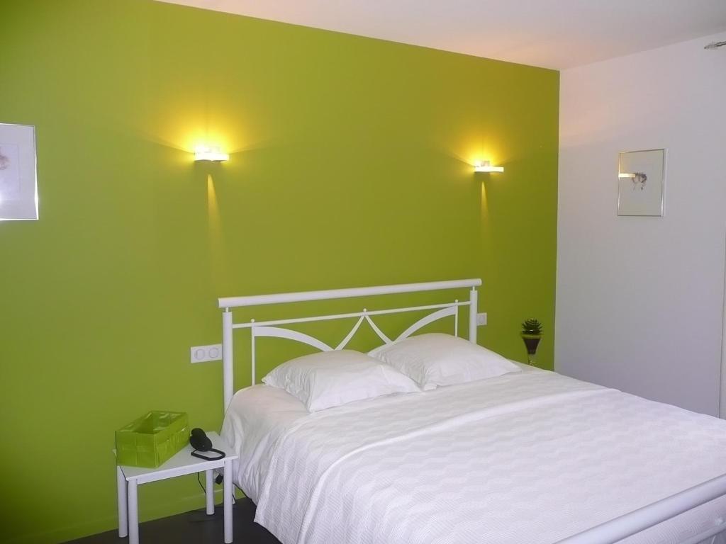 Hotel Le Saint Aubin Chevillé Quarto foto